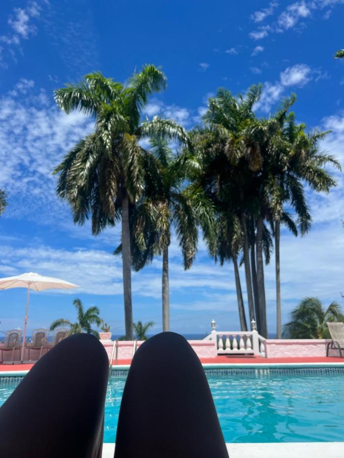 فندق Peaceful Palms مونتيغو باي المظهر الخارجي الصورة