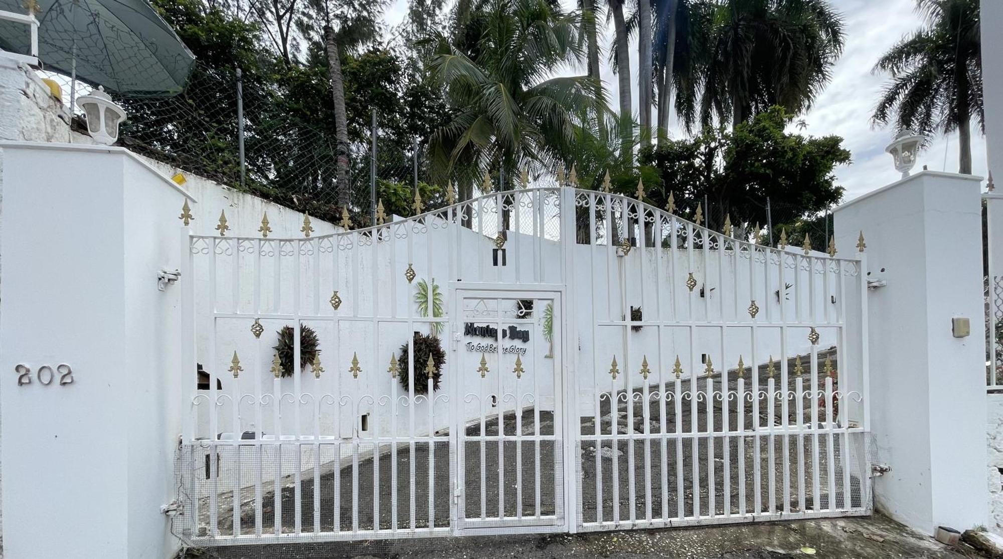 فندق Peaceful Palms مونتيغو باي المظهر الخارجي الصورة
